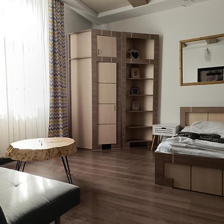 Apartments Zefir Lemberg Exterior foto